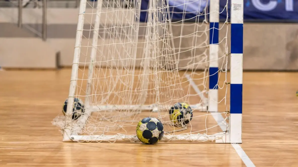 Spel på handboll: Vad du ska göra för nybörjare